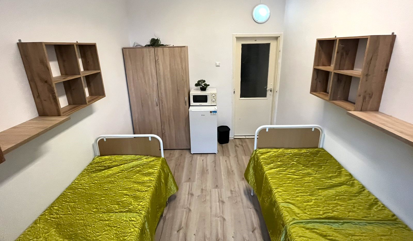 3 fős apartman – 2 ágyas szobája 2