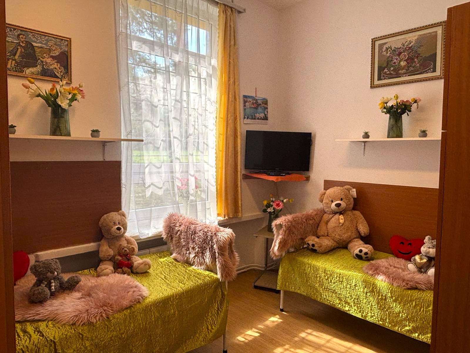 3 fős apartman – 2 ágyas szobája 6