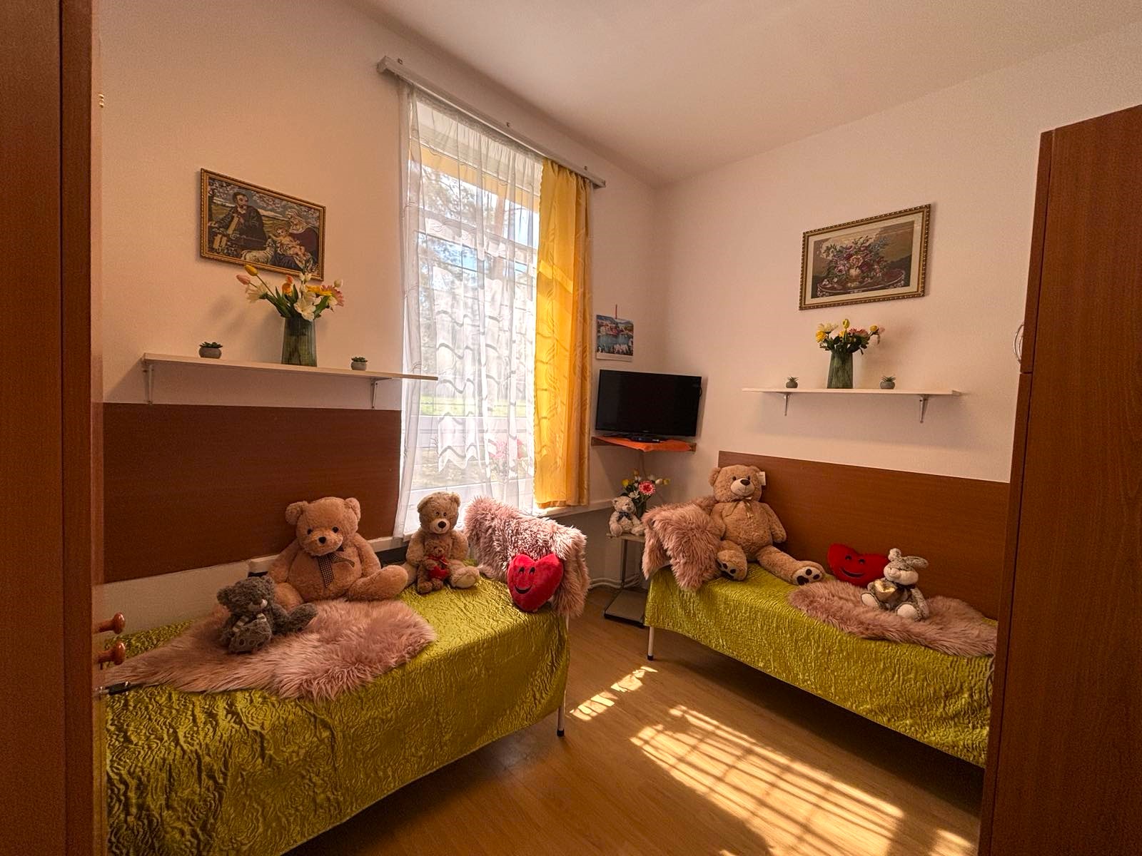 3 fős apartman – 2 ágyas szobája 7